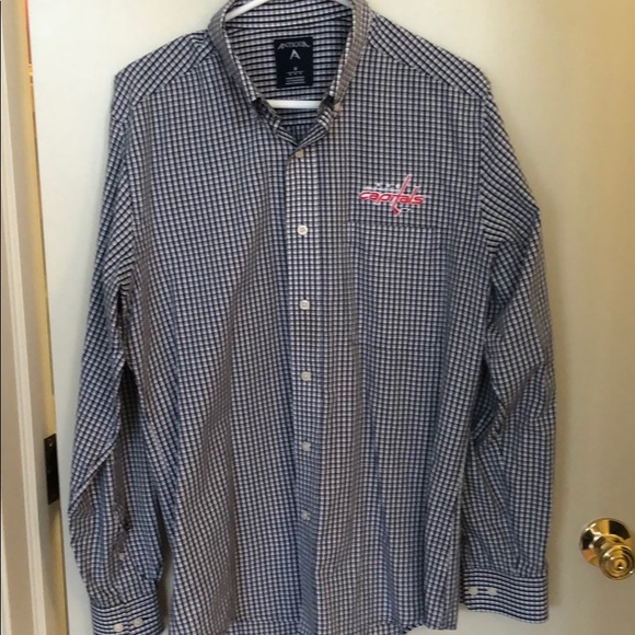 Antigua Other - Washington Capitals mens  button down shirt